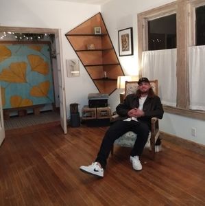 Meet your Posher, Justin